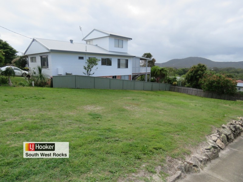 10 Seaview Street, South West Rocks NSW 2431
