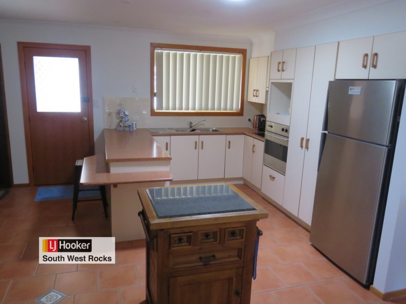 1/37 Delmer Close, South West Rocks NSW 2431