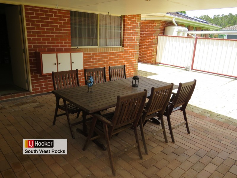 1/37 Delmer Close, South West Rocks NSW 2431