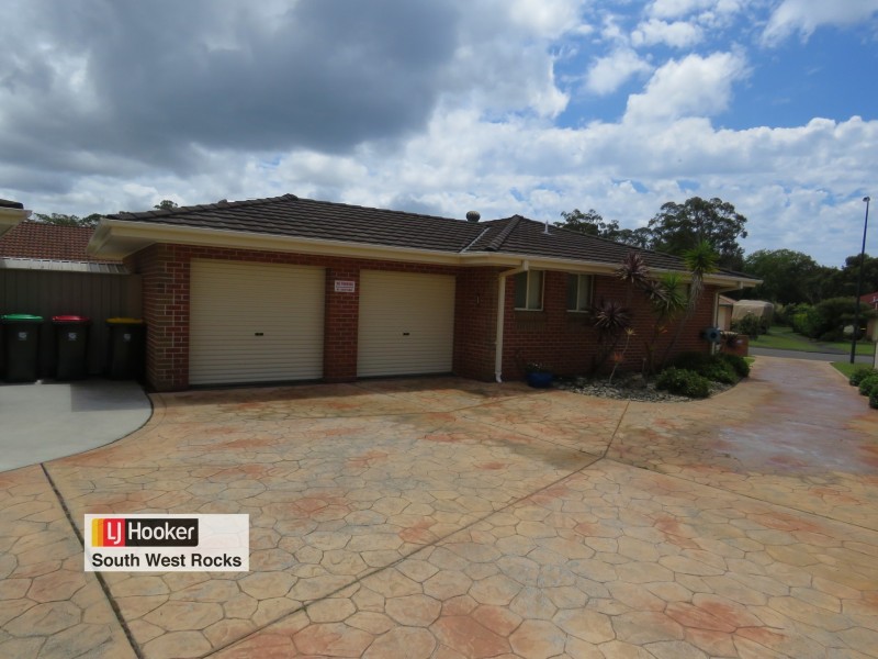 1/37 Delmer Close, South West Rocks NSW 2431