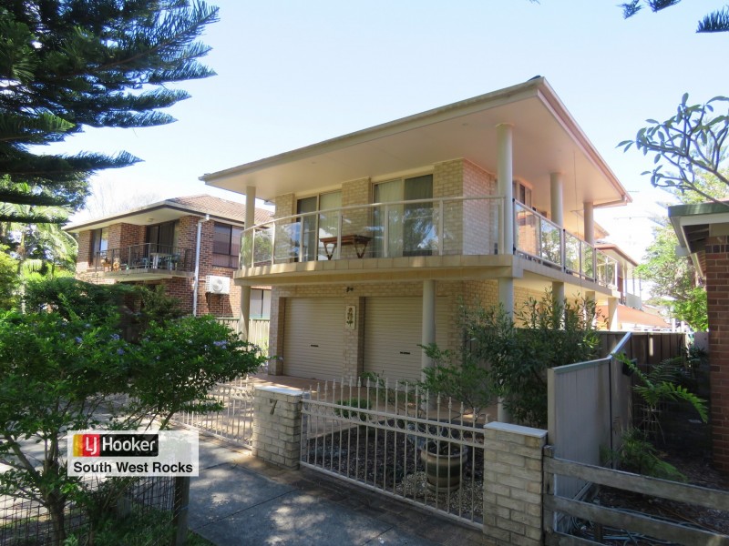 7 Mitchell Street, South West Rocks NSW 2431