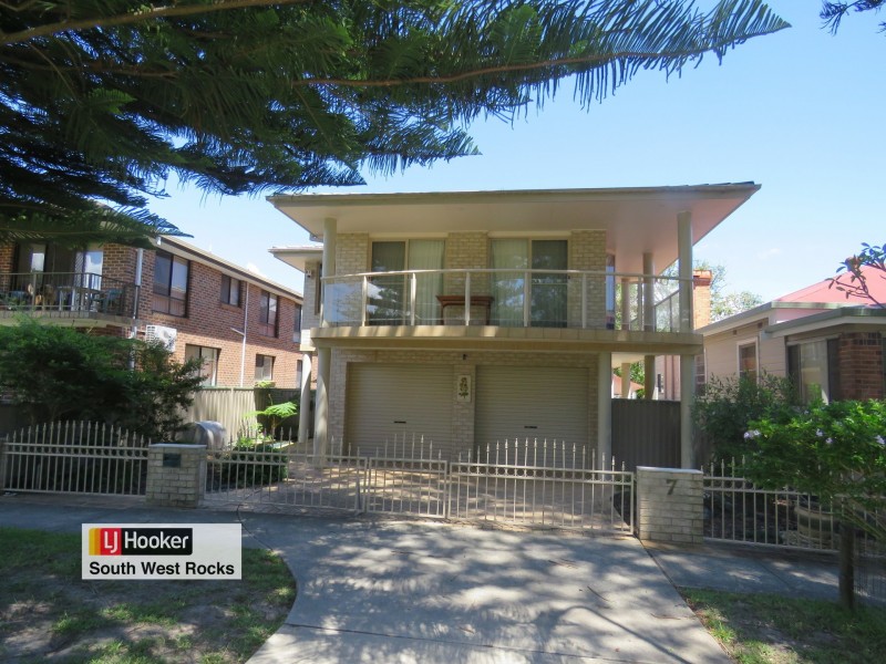 7 Mitchell Street, South West Rocks NSW 2431