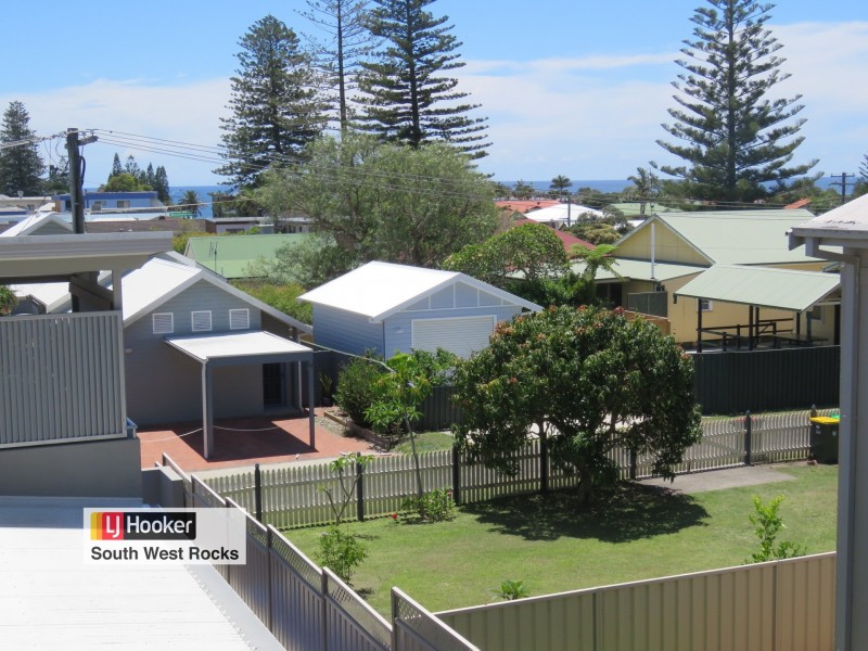 16B McIntyre Street, South West Rocks NSW 2431