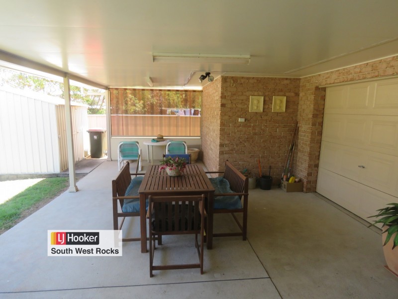14 Rafferty Crescent, South West Rocks NSW 2431