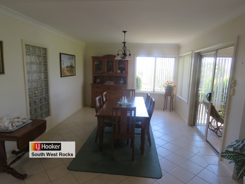 14 Rafferty Crescent, South West Rocks NSW 2431
