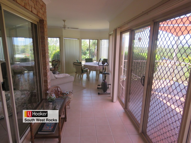 14 Rafferty Crescent, South West Rocks NSW 2431