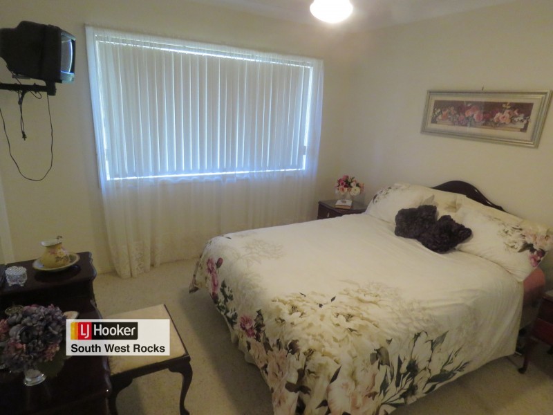14 Rafferty Crescent, South West Rocks NSW 2431