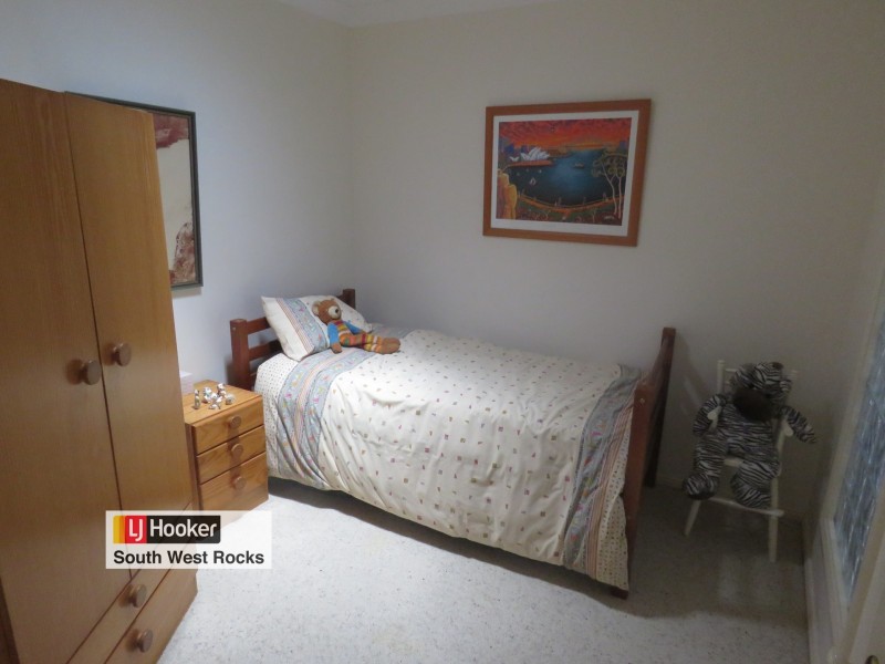 14 Rafferty Crescent, South West Rocks NSW 2431