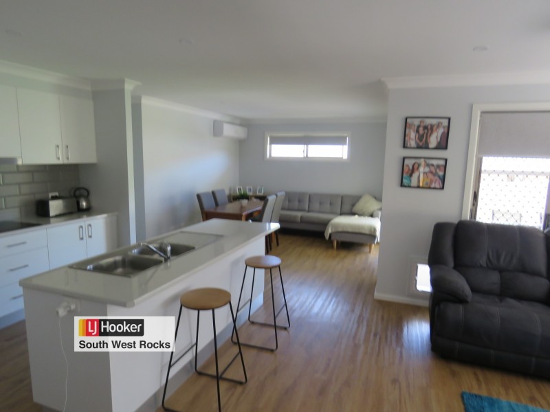 11 Rippon Place, South West Rocks NSW 2431