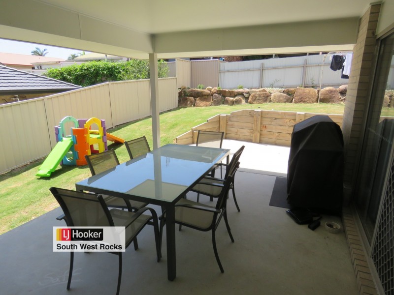 11 Rippon Place, South West Rocks NSW 2431