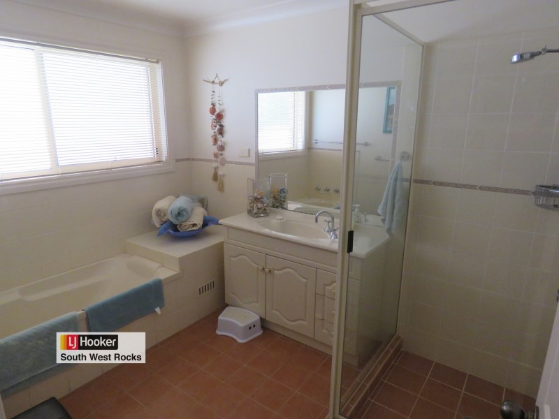 54 Marlin Drive, South West Rocks NSW 2431