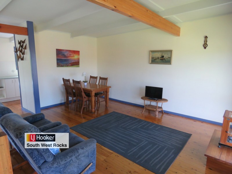 12 Flinders Street, South West Rocks NSW 2431