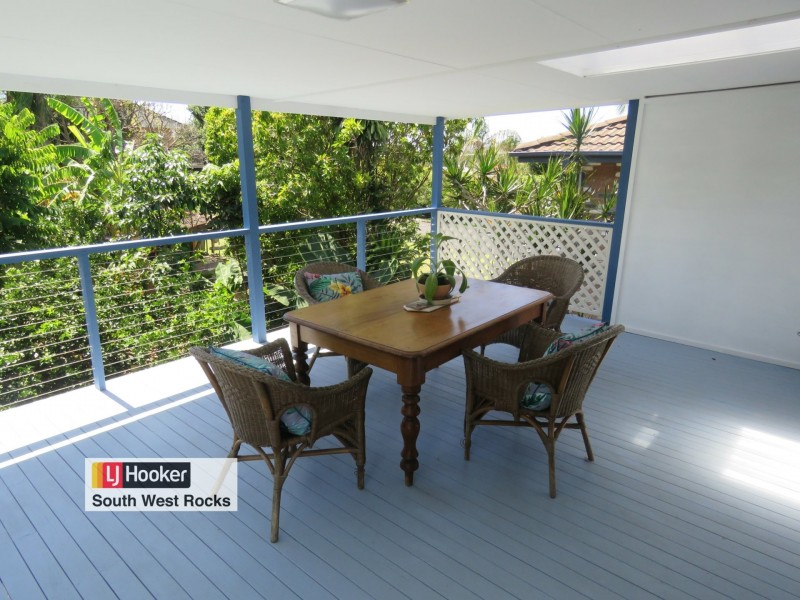 12 Flinders Street, South West Rocks NSW 2431