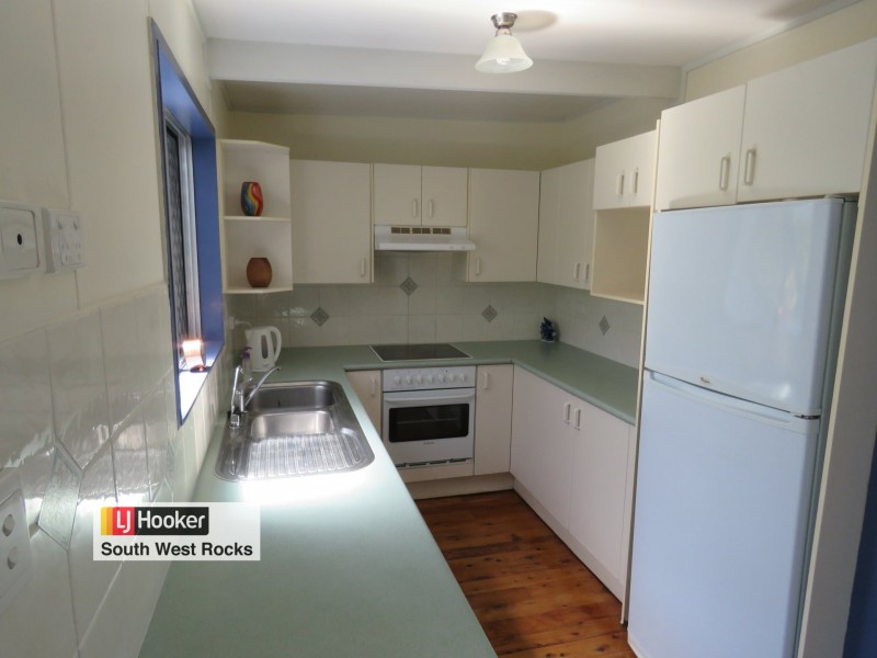 12 Flinders Street, South West Rocks NSW 2431