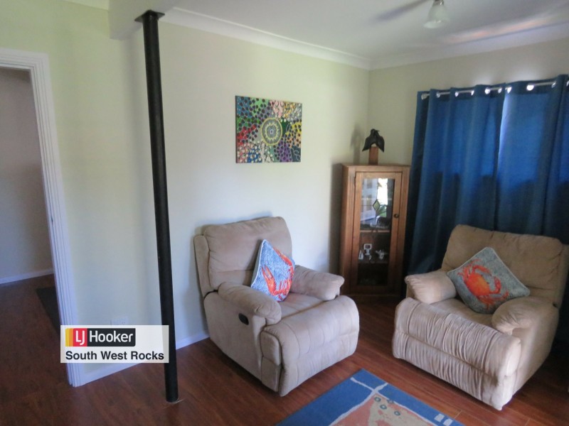 12 Flinders Street, South West Rocks NSW 2431