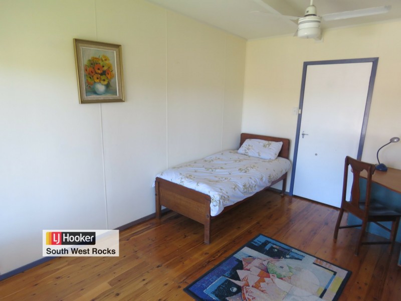 12 Flinders Street, South West Rocks NSW 2431