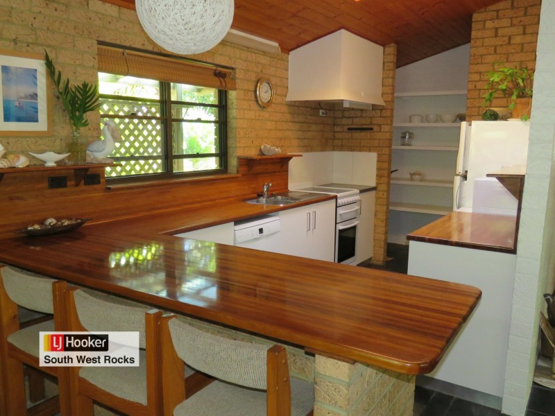 21 Russell Street, Arakoon NSW 2431