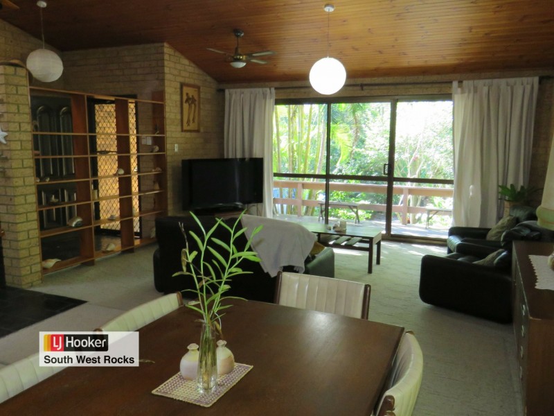 21 Russell Street, Arakoon NSW 2431