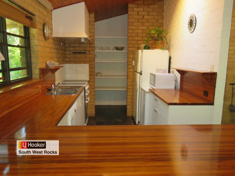 21 Russell Street, Arakoon NSW 2431