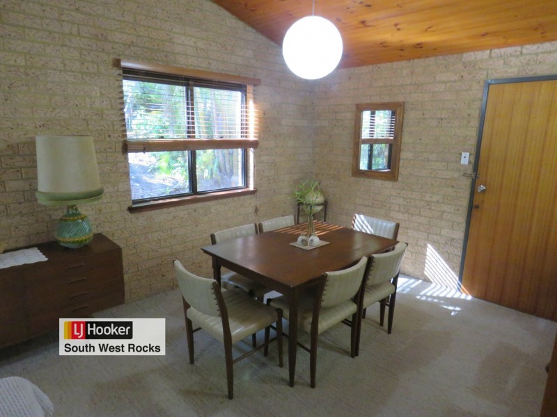 21 Russell Street, Arakoon NSW 2431