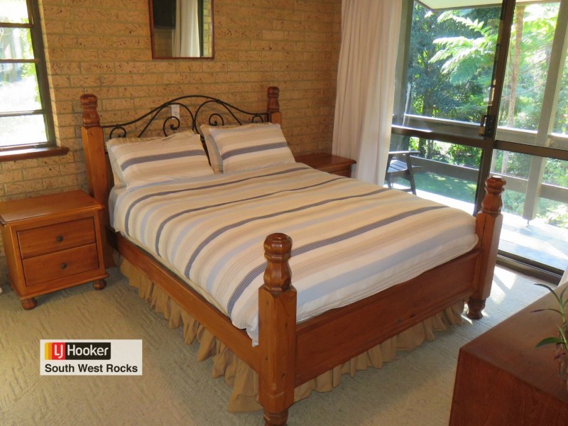 21 Russell Street, Arakoon NSW 2431