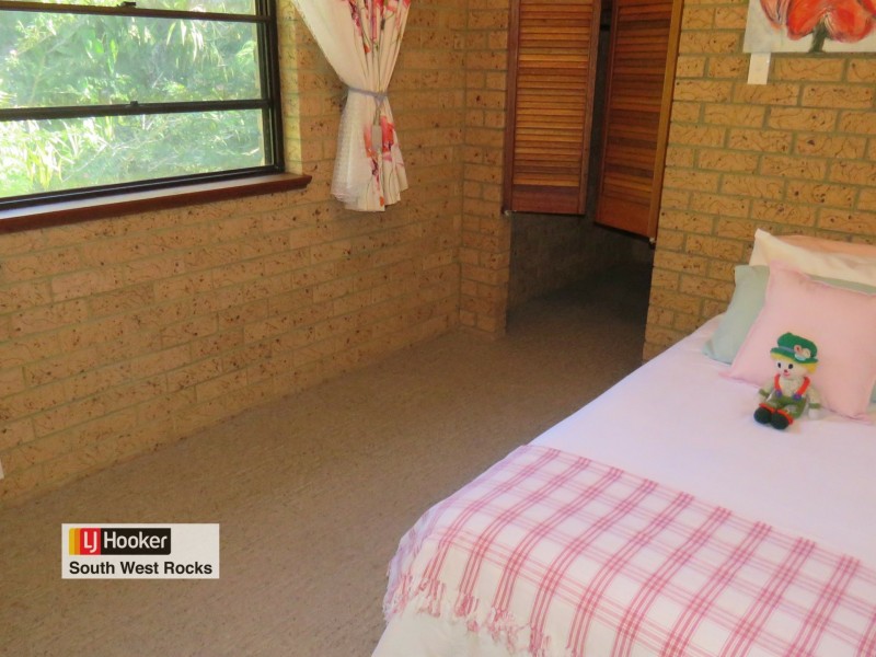 21 Russell Street, Arakoon NSW 2431