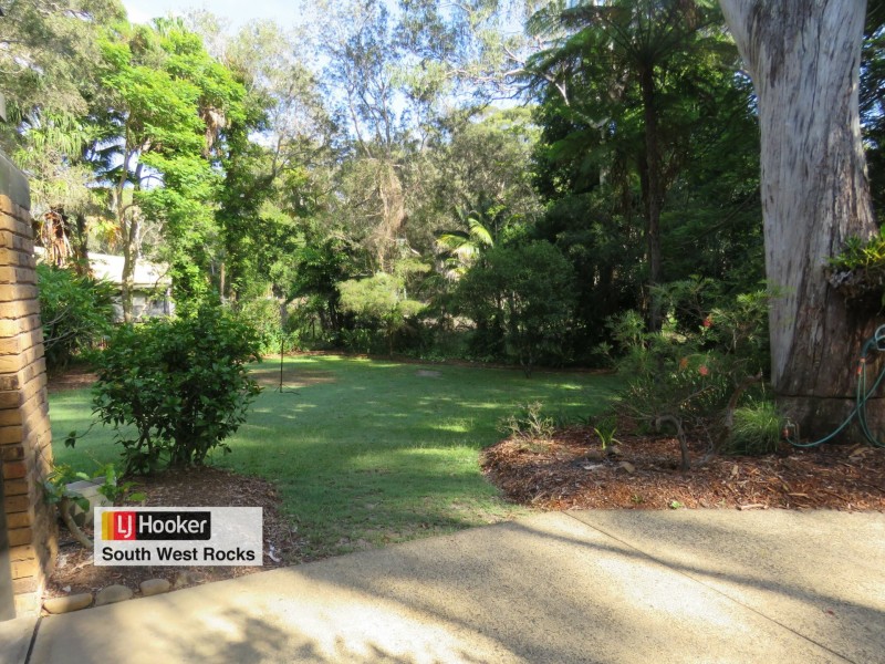 21 Russell Street, Arakoon NSW 2431