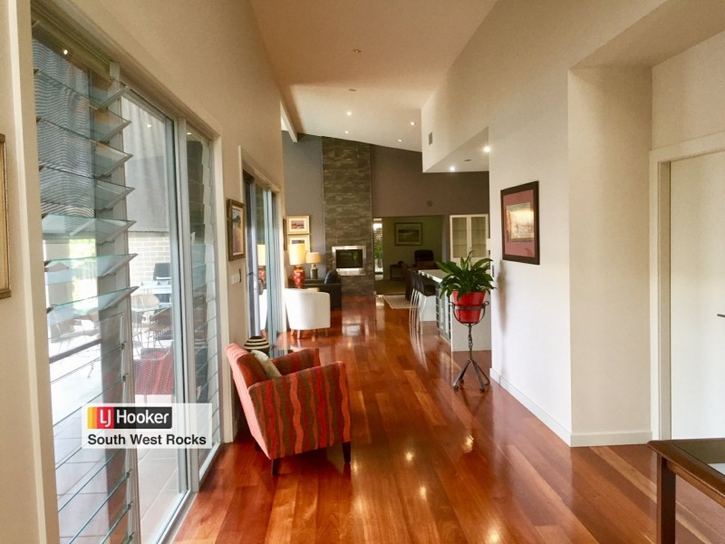 93 Phillip Drive, South West Rocks NSW 2431