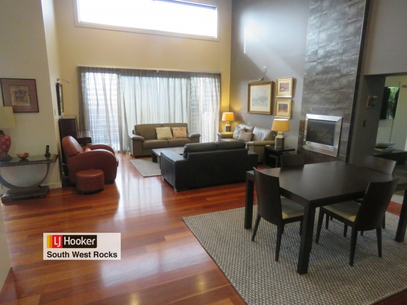 93 Phillip Drive, South West Rocks NSW 2431