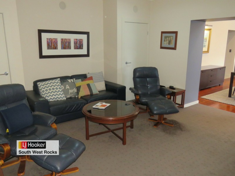 93 Phillip Drive, South West Rocks NSW 2431