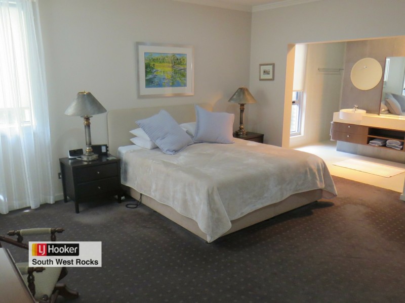 93 Phillip Drive, South West Rocks NSW 2431