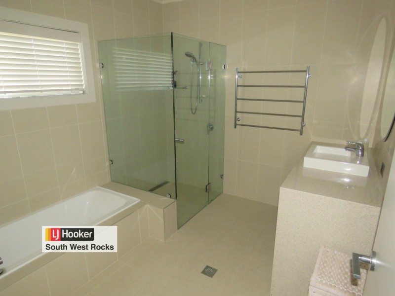 93 Phillip Drive, South West Rocks NSW 2431