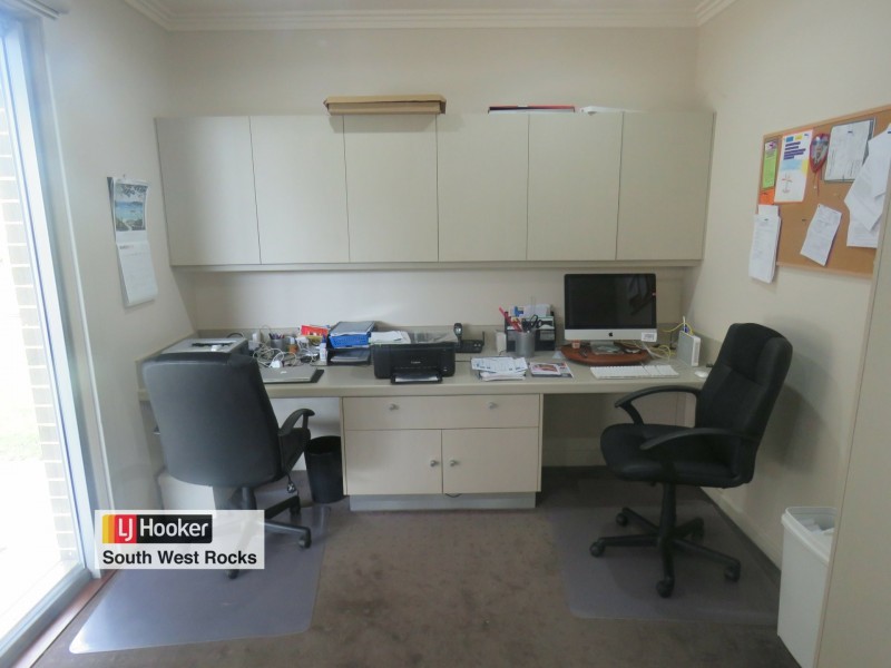 93 Phillip Drive, South West Rocks NSW 2431