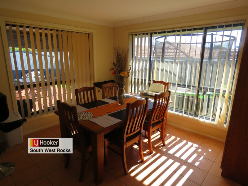 49 Dennis Crescent, South West Rocks NSW 2431