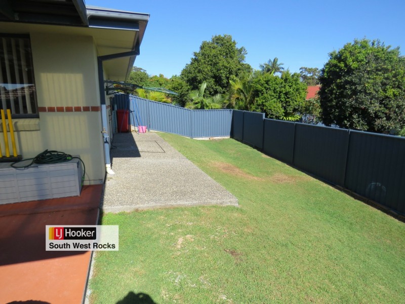 49 Dennis Crescent, South West Rocks NSW 2431