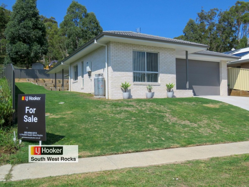 20 Racemosa Close, South West Rocks NSW 2431
