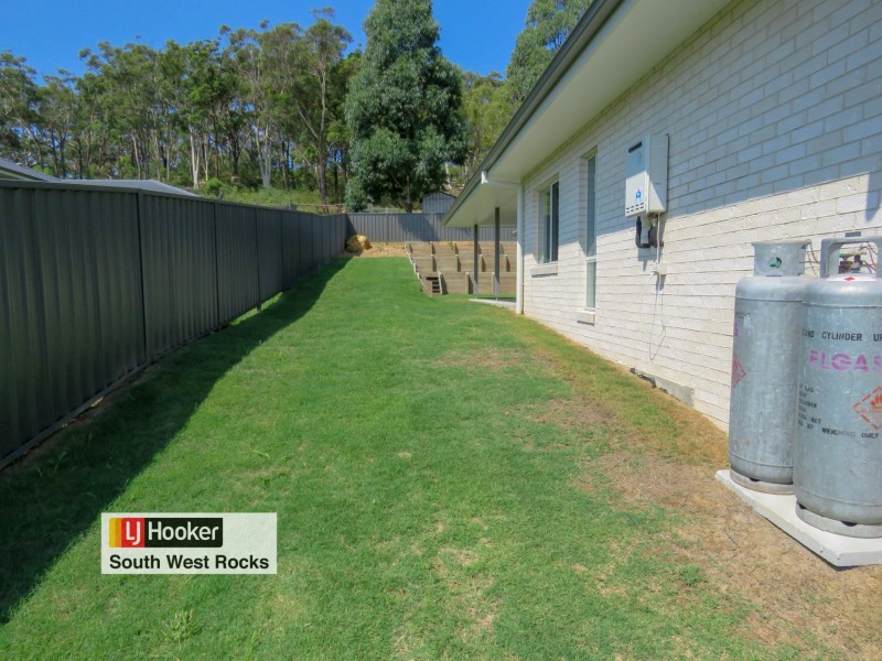 20 Racemosa Close, South West Rocks NSW 2431