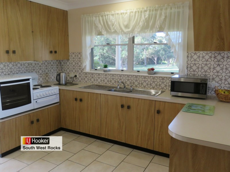 34-36 Landsborough Street, South West Rocks NSW 2431