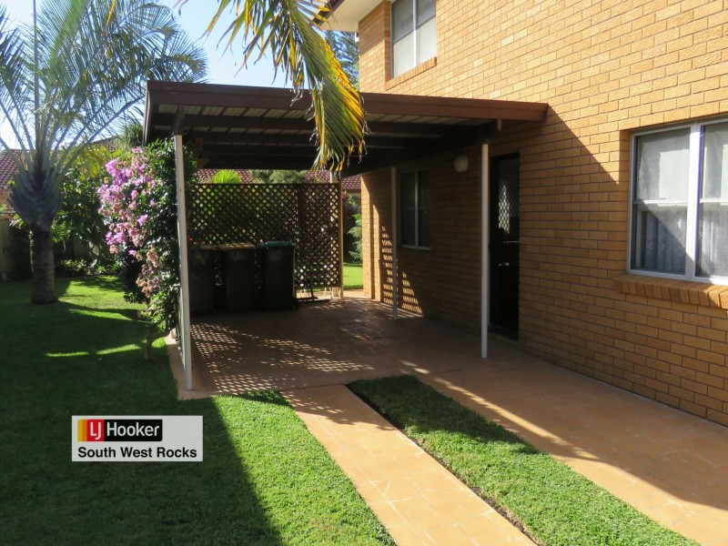 34-36 Landsborough Street, South West Rocks NSW 2431