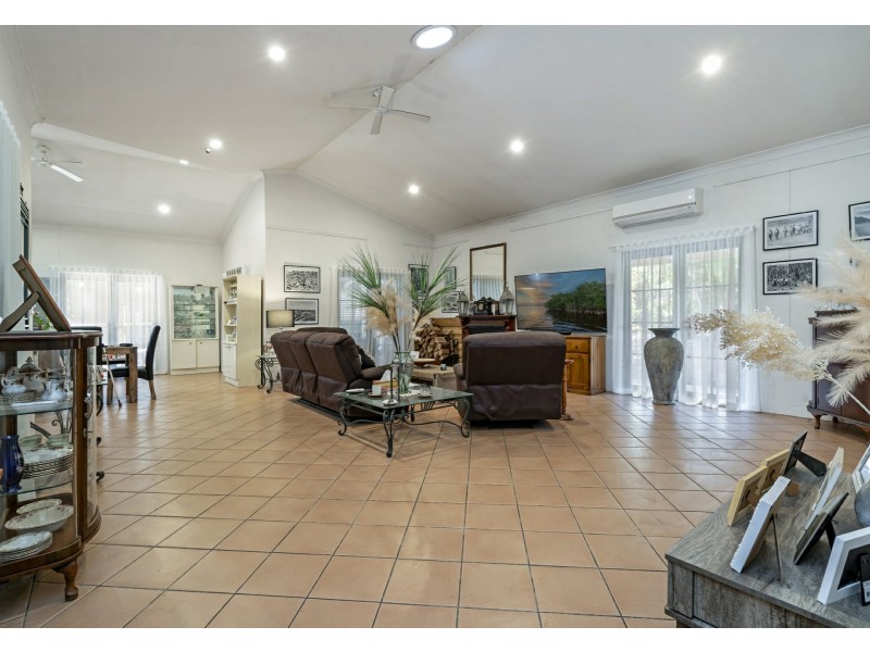 2 Cockatoo Place, Arakoon NSW 2431