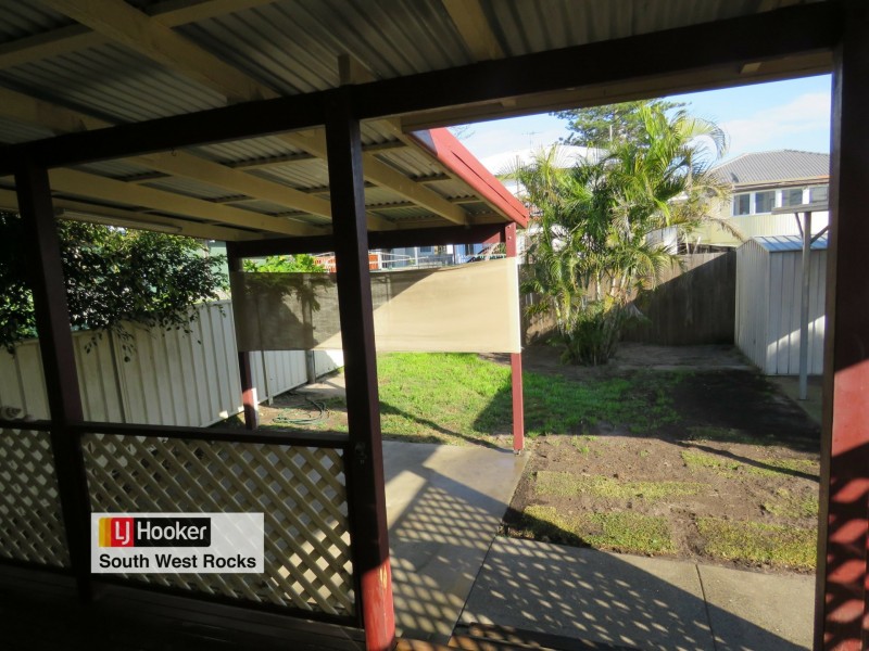 6 Carroll Street, South West Rocks NSW 2431