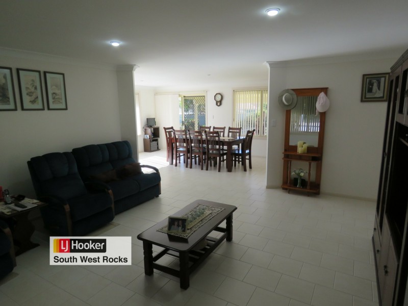 58 Bruce Field Street, South West Rocks NSW 2431