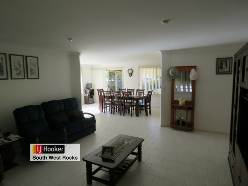 58 Bruce Field Street, South West Rocks NSW 2431