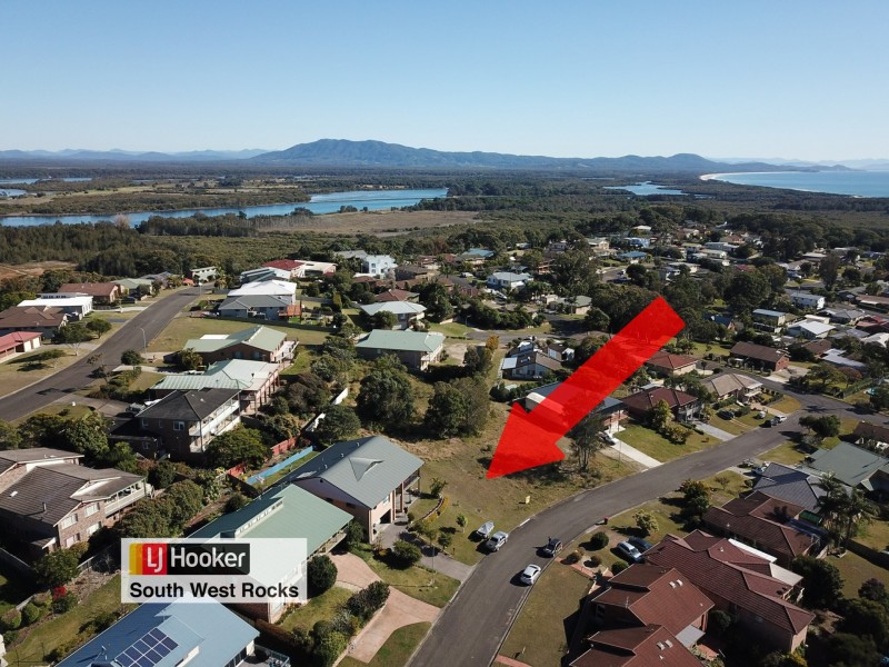 7 Dolphin Crescent, South West Rocks NSW 2431