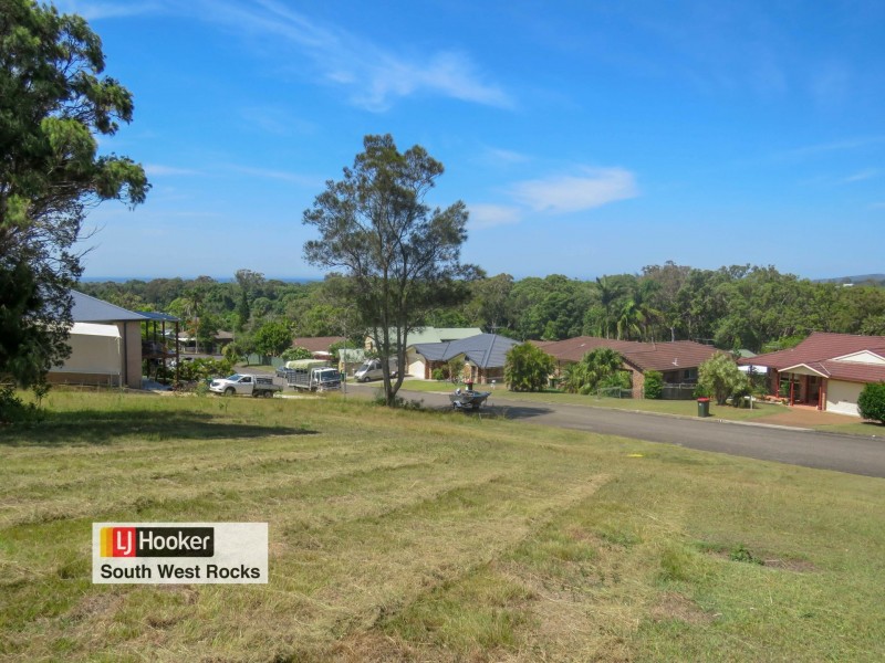 7 Dolphin Crescent, South West Rocks NSW 2431