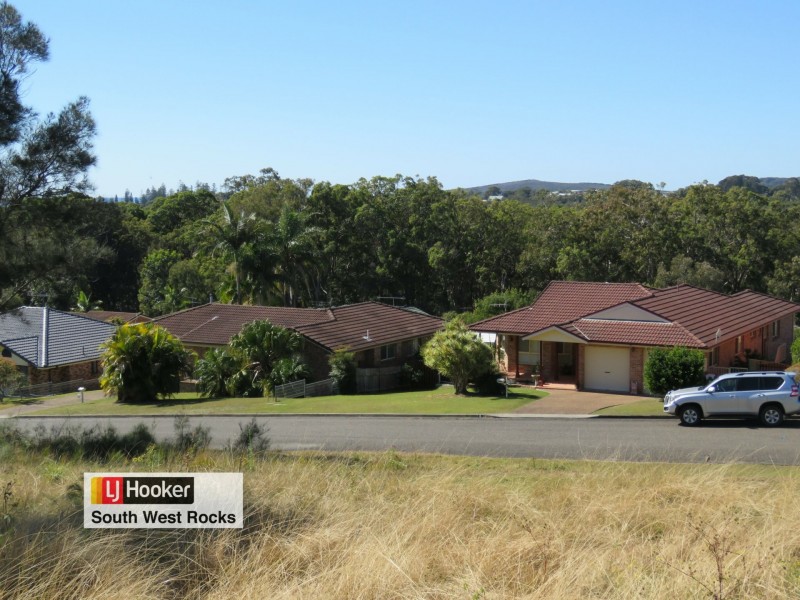 7 Dolphin Crescent, South West Rocks NSW 2431