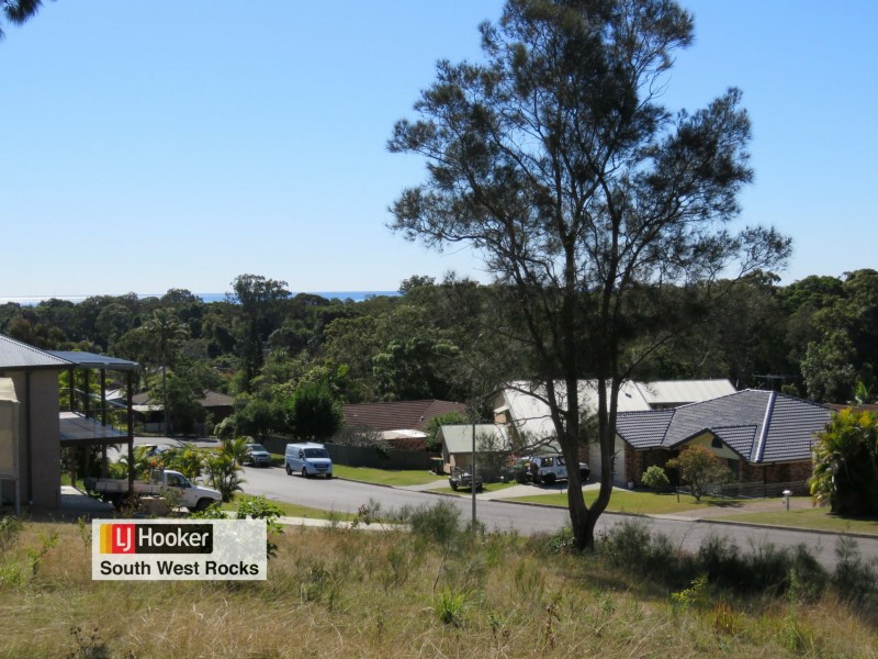 7 Dolphin Crescent, South West Rocks NSW 2431