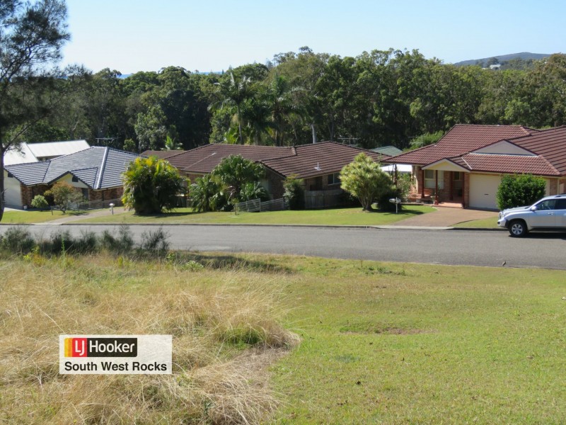 7 Dolphin Crescent, South West Rocks NSW 2431