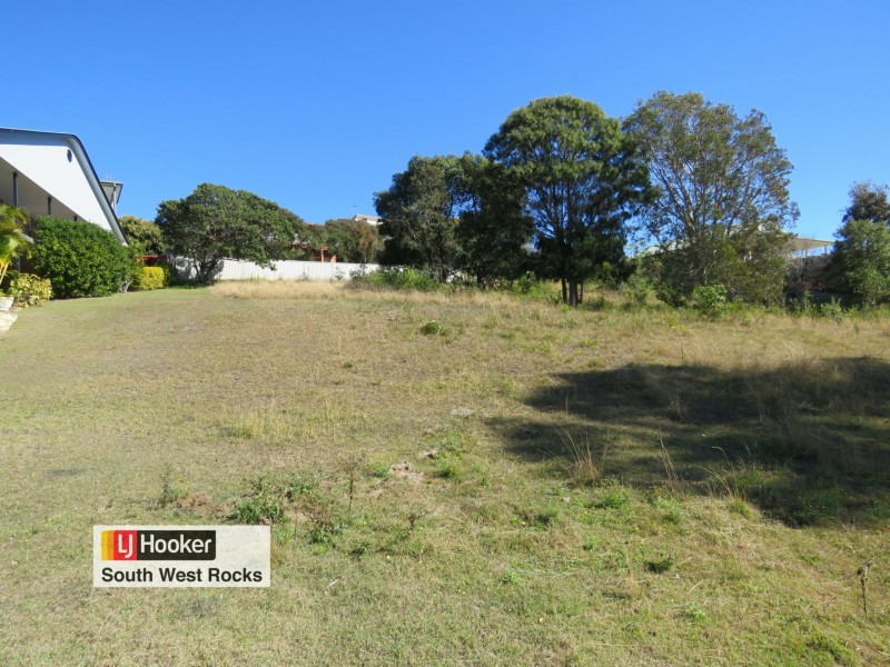 7 Dolphin Crescent, South West Rocks NSW 2431