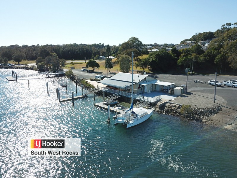 The Boatshed/Lot 303 New Entrance Road, South West Rocks NSW 2431